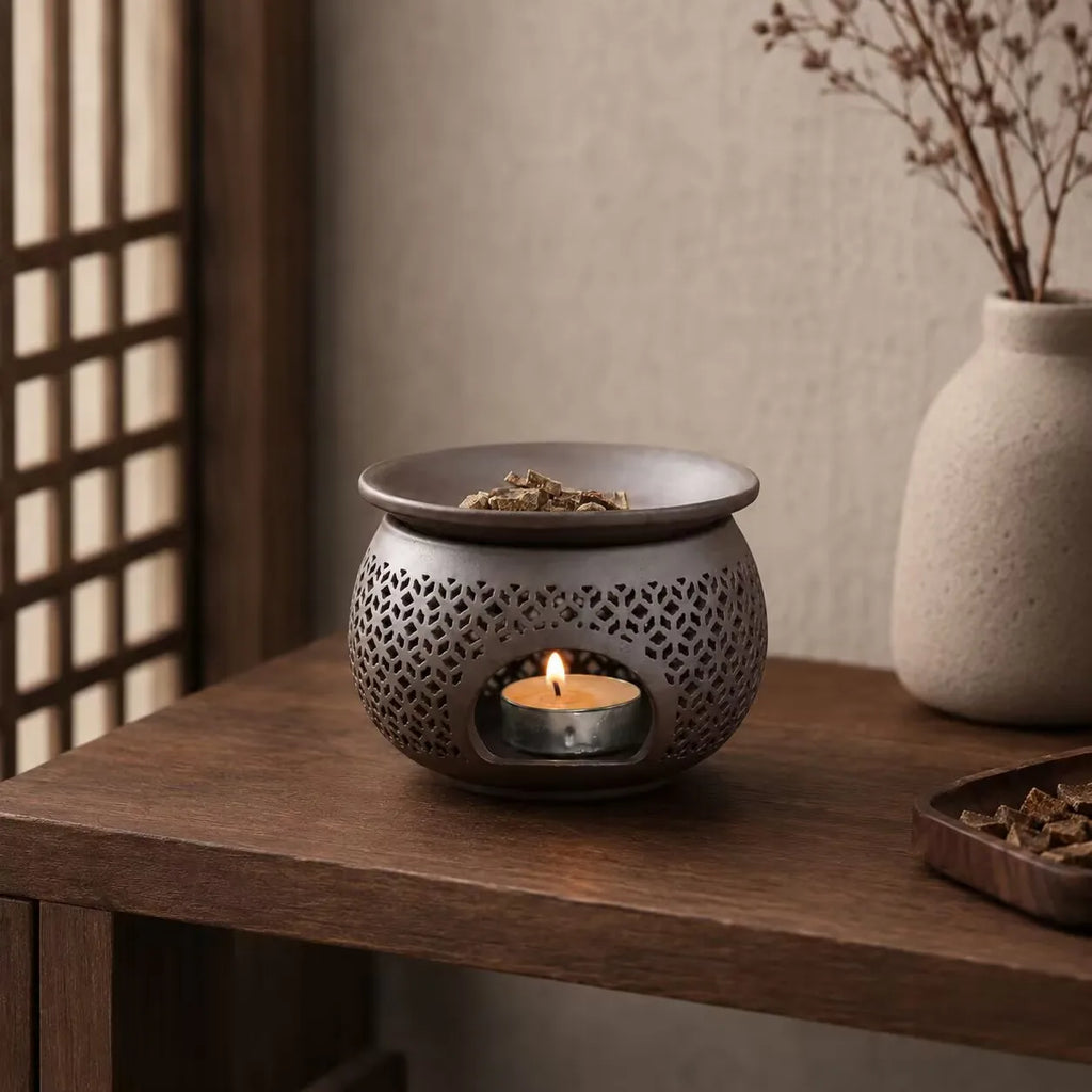 Ceramic Carved Incense Burner Indoor Aromatherapy Diffuser Essential Oil Burning Scent Spreader Can Be Used as Incense Powder B